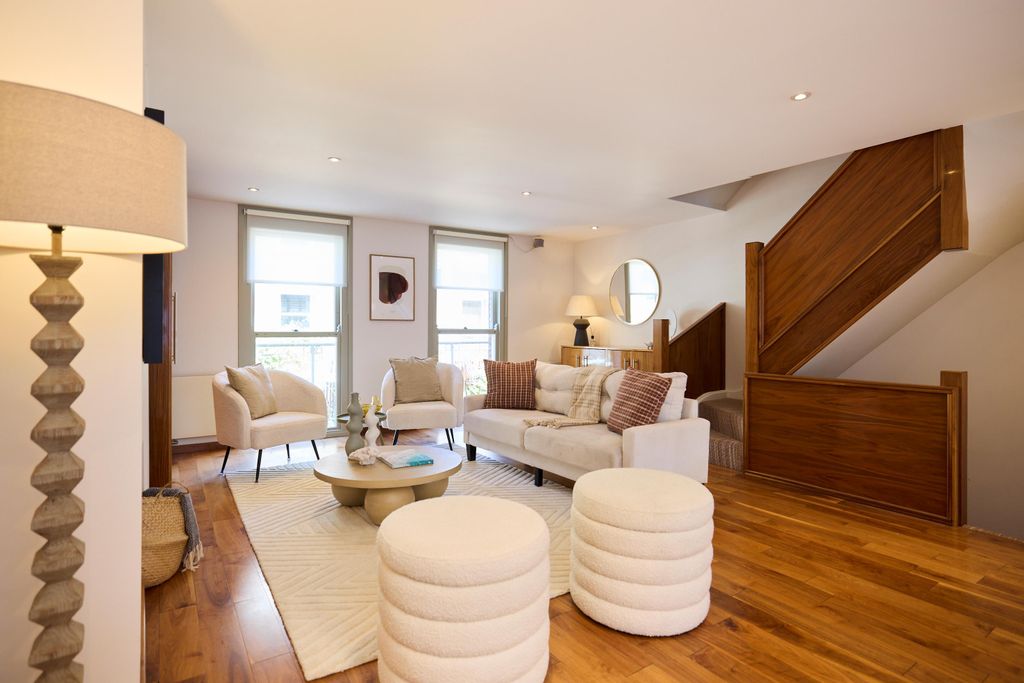 Property photo 2 of 39 Image