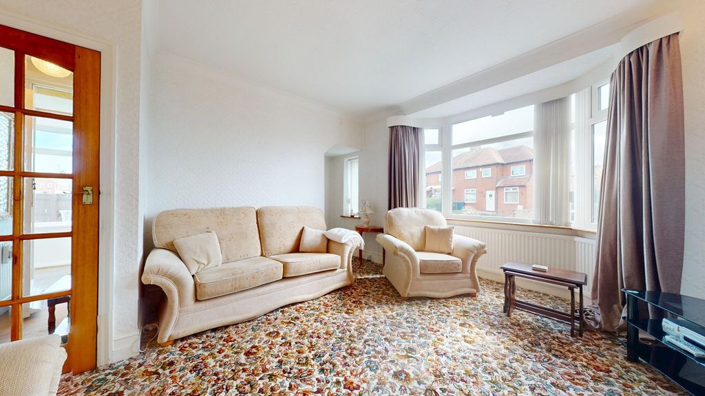 Property photo 2 of 20 4495085