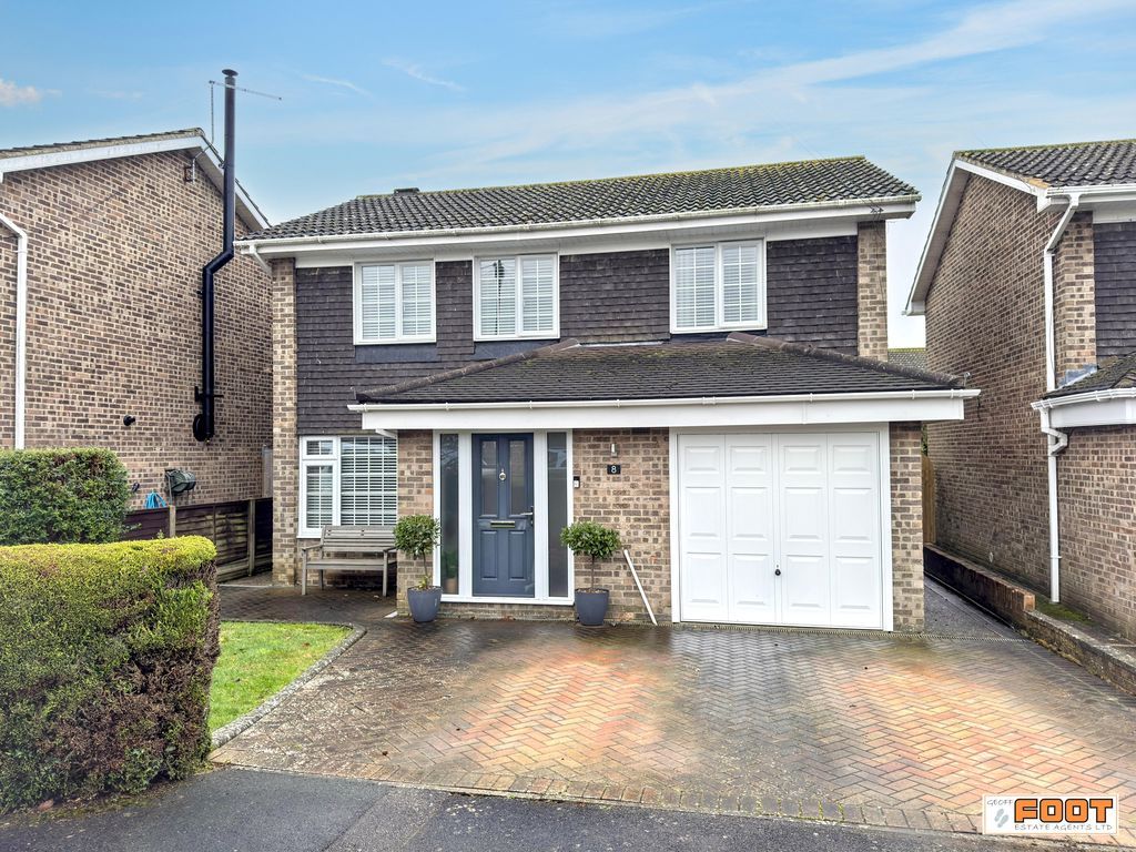 Property photo 1 of 21 Photo 2