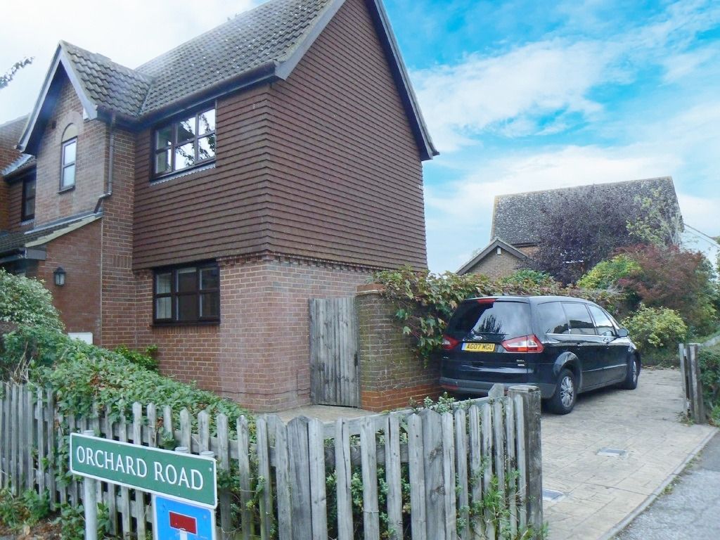 Property photo 2 of 18 5903621