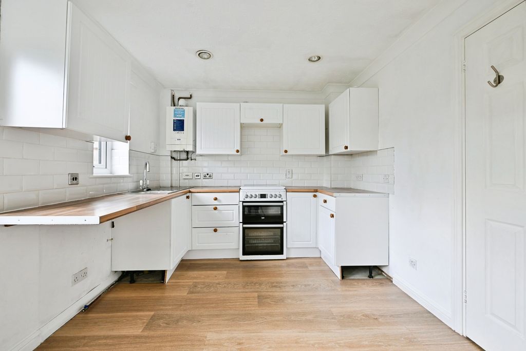 Property photo 2 of 17 Pbox-Img.Jpg