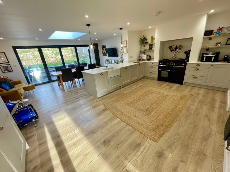 Property photo 2 of 20 Photo 13