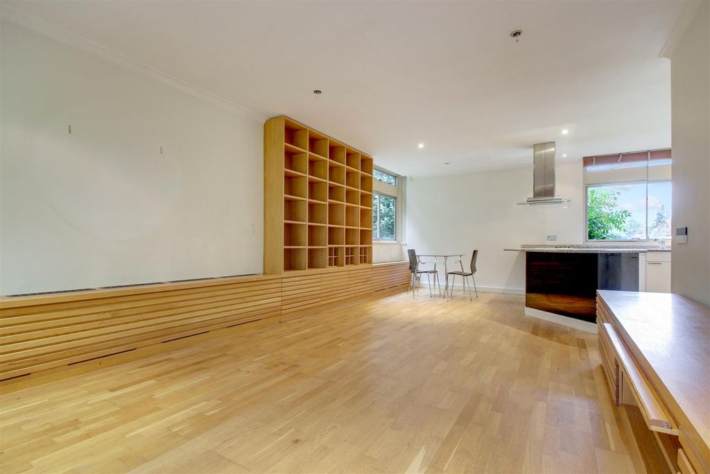 Property photo 3 of 12 Lounge-Toward-Kit.Jpg