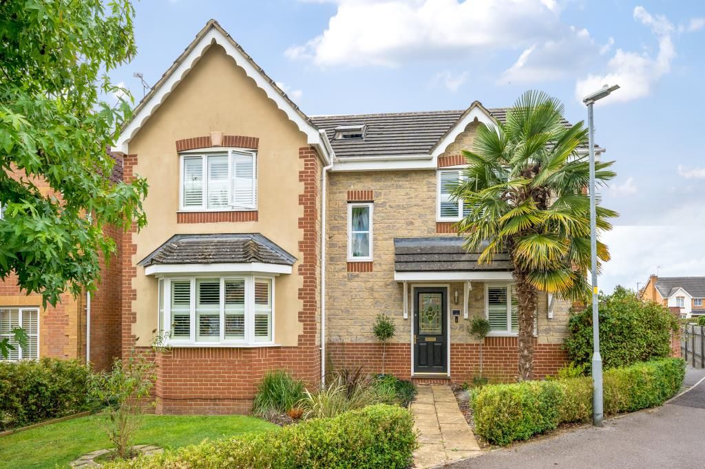 Property photo 1 of 10 Outside View