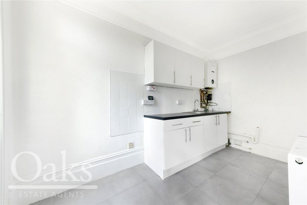 Property photo 3 of 8 Picture No. 06