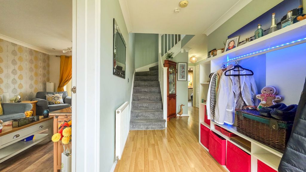 Property photo 3 of 29