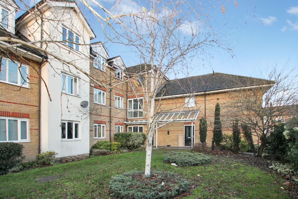 Property photo 1 of 9