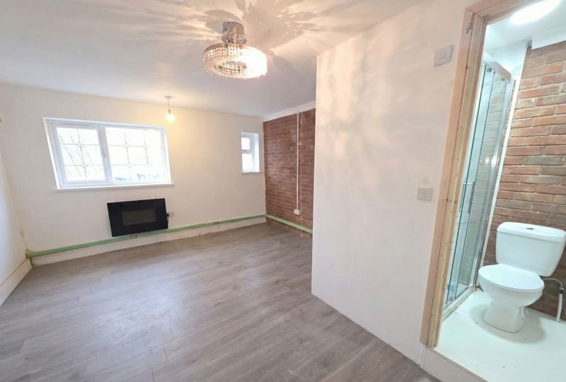 Property photo 3 of 7 Photo 3