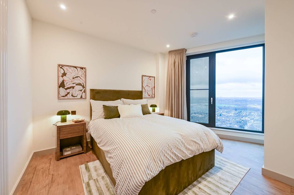 Property photo 1 of 65