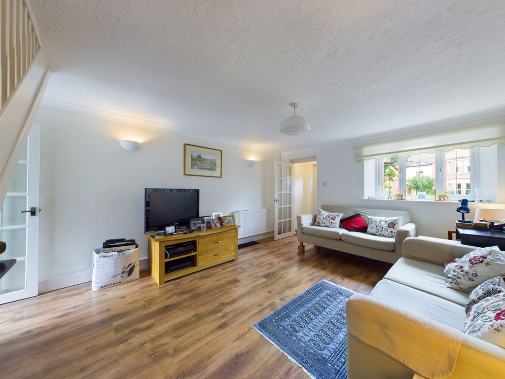 Property photo 2 of 9 Cam00585P1-Pr0127-Still05