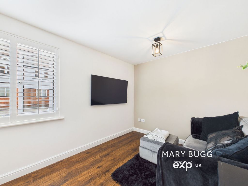 Property photo 2 of 6