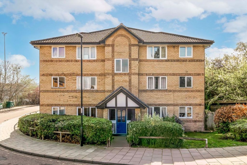 Property photo 1 of 5