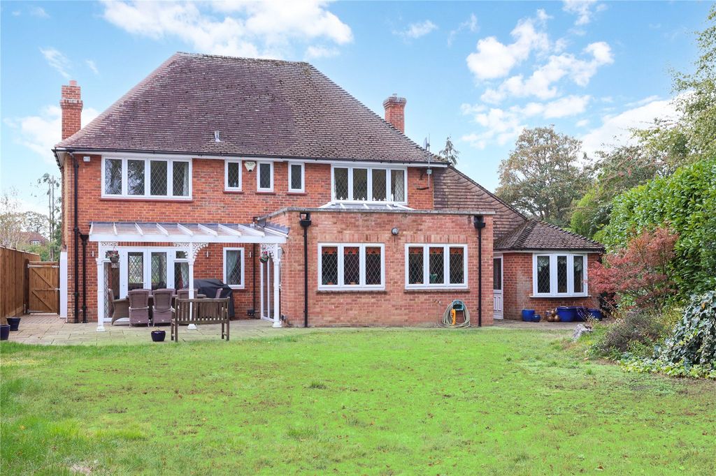 Property photo 3 of 17 Picture No. 14