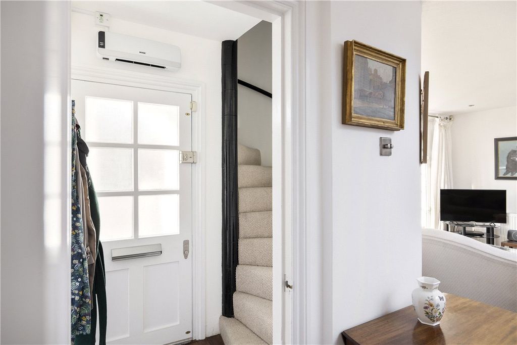 Property photo 2 of 21 Picture No. 38