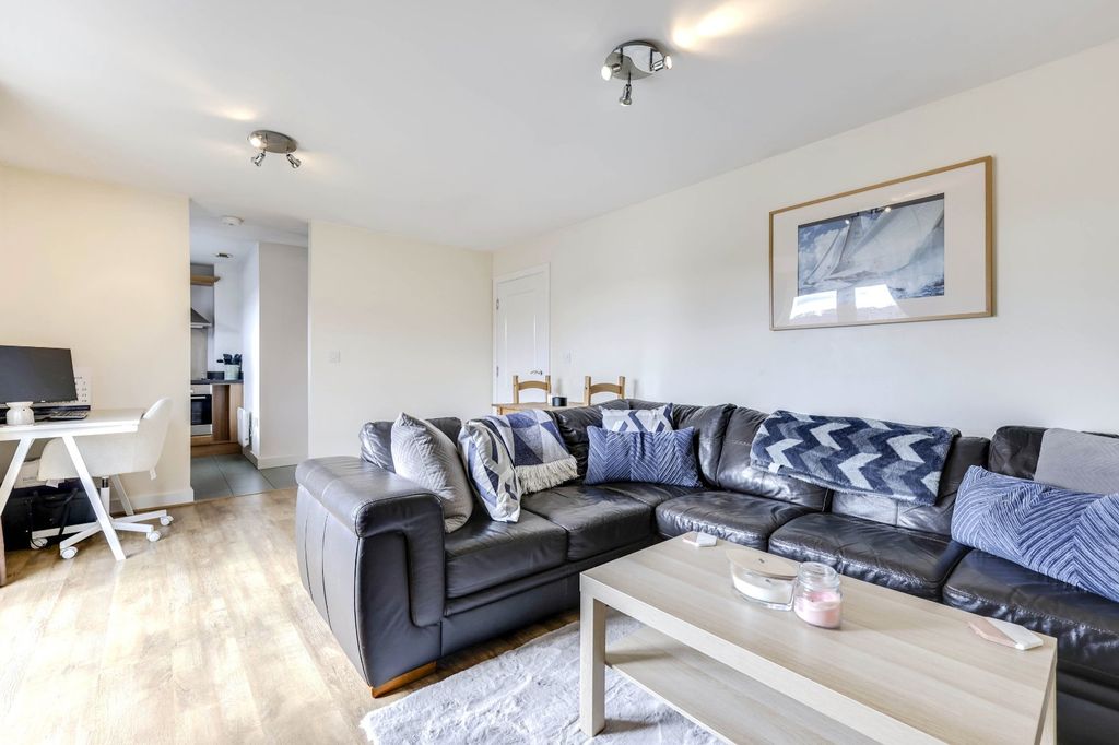 Property photo 2 of 11 Picture No. 10