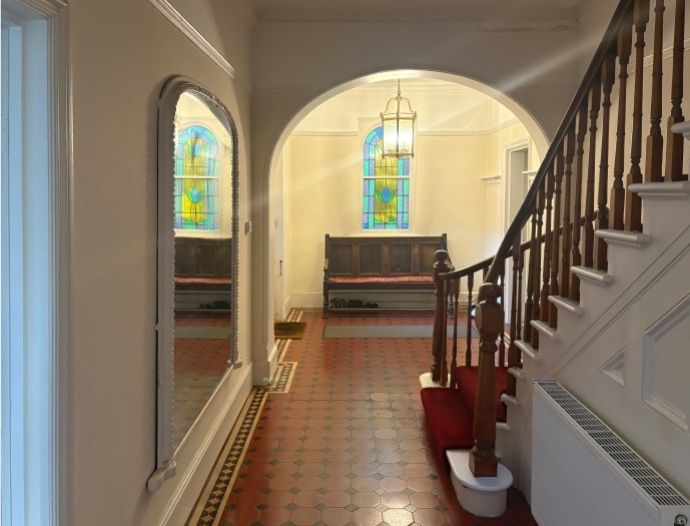 Property photo 2 of 19 Hallway