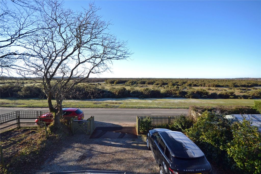 Property photo 2 of 14 Ff View