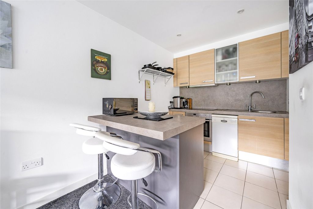Property photo 3 of 12 Picture No. 05