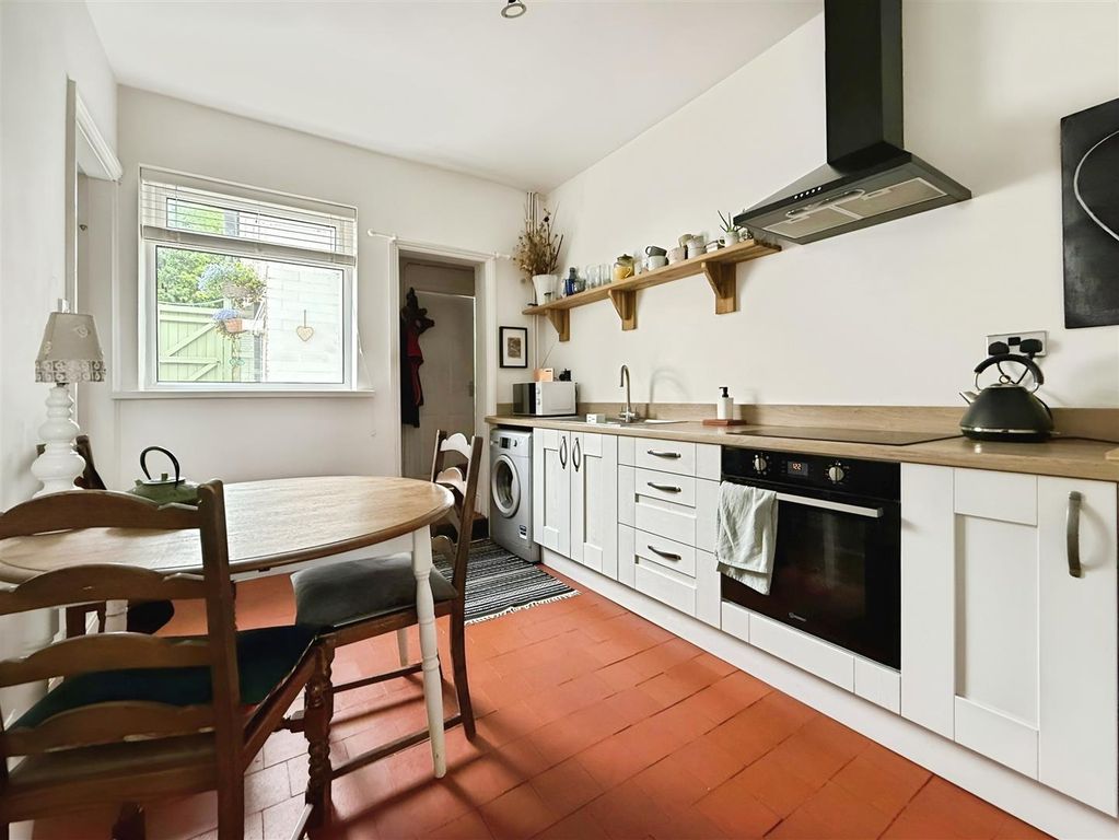 Property photo 2 of 23 Kitchen