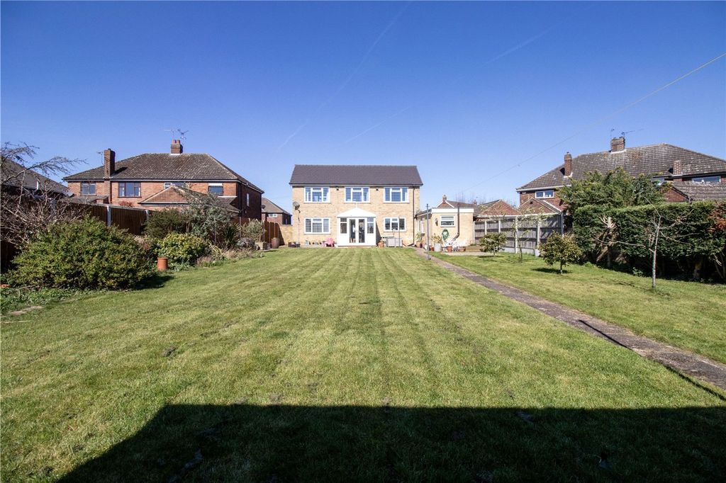 Property photo 2 of 30 Garden