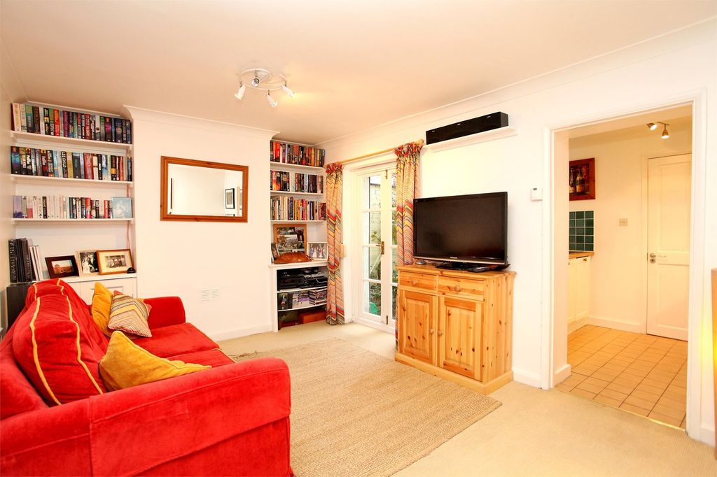Property photo 1 of 5