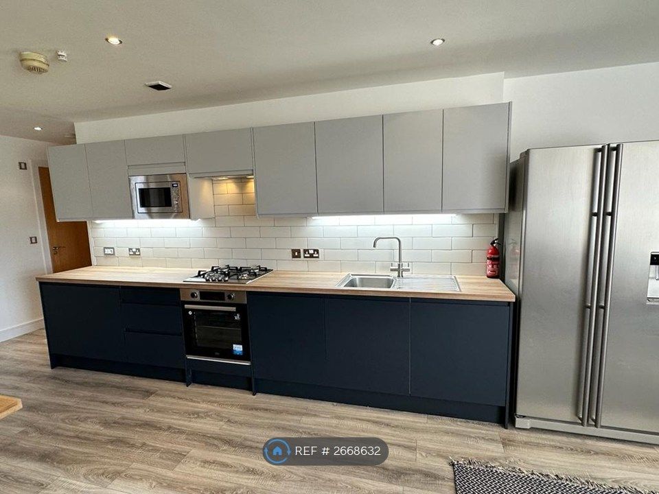 Property photo 2 of 22