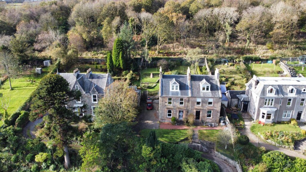 Property photo 3 of 22