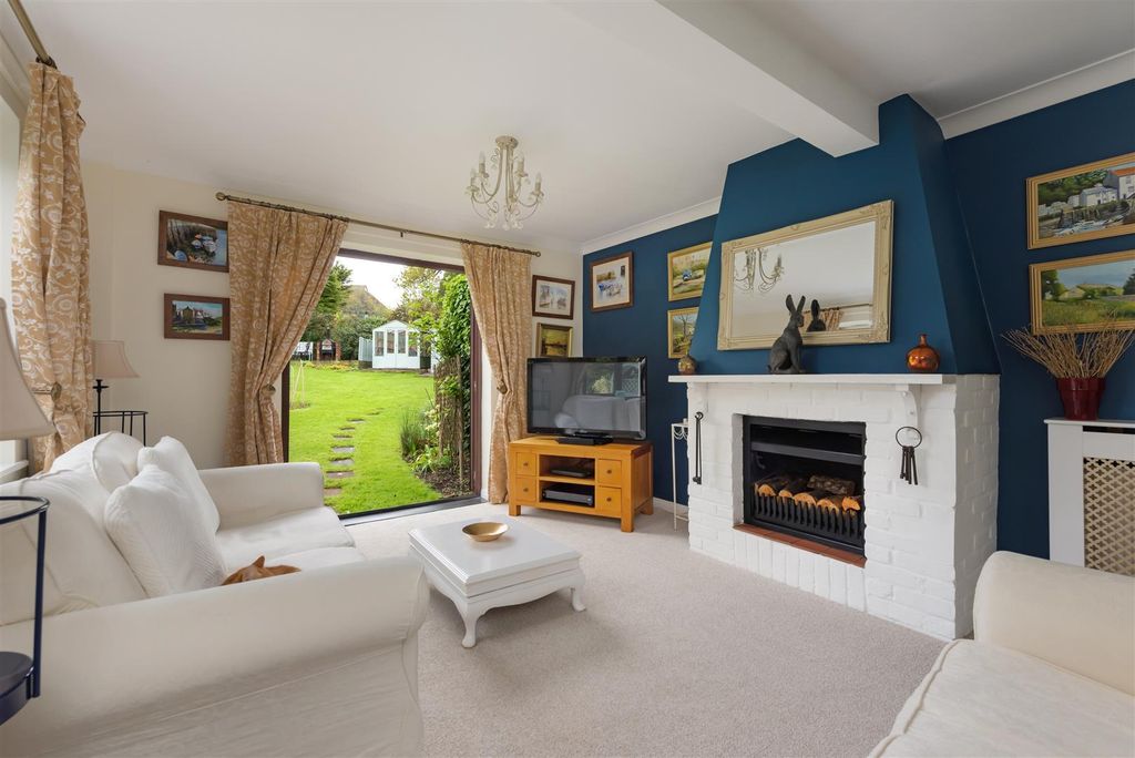 Property photo 3 of 24