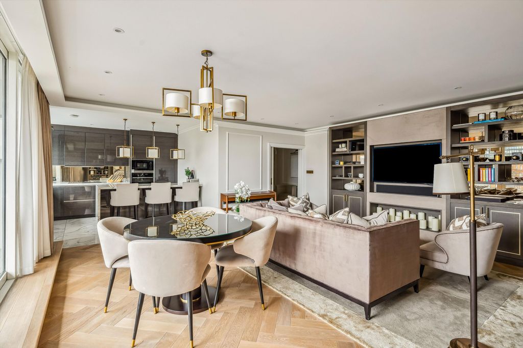 Property photo 3 of 16 Image