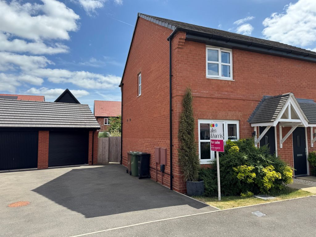 Property photo 1 of 18