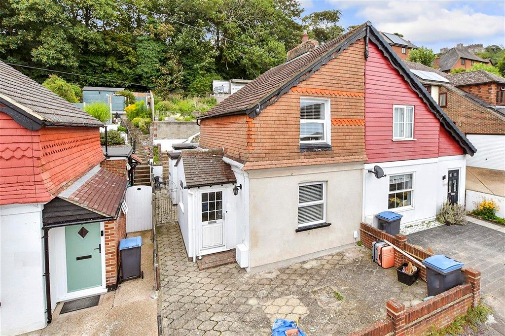 Property photo 1 of 14 External Front Web