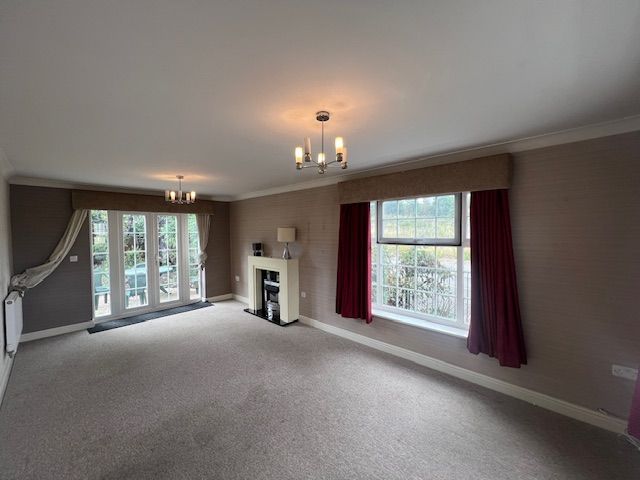 Property photo 2 of 18 Living Room