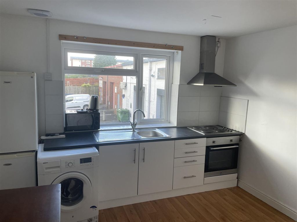 Property photo 2 of 7 Img_0528.Jpg