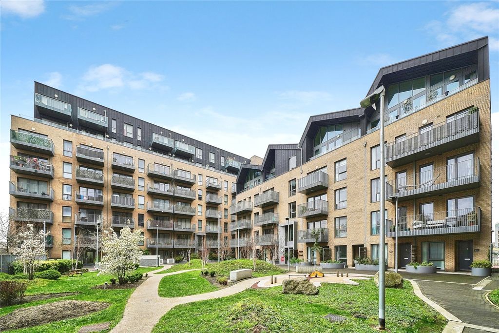 Property photo 1 of 20 Picture No. 02