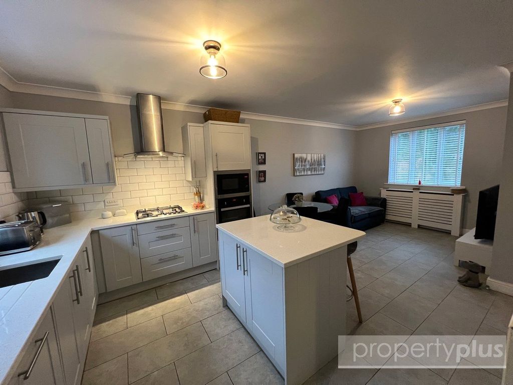 Property photo 3 of 20 Picture No. 18