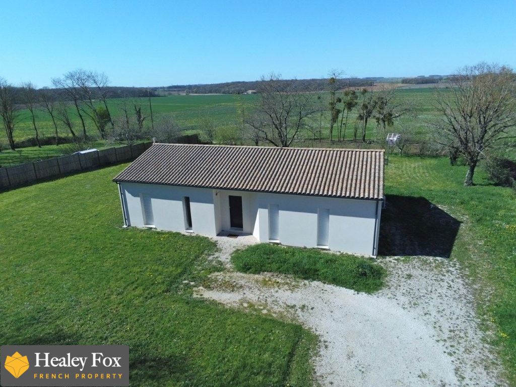 Property photo 1 of 20 Main Exterior View