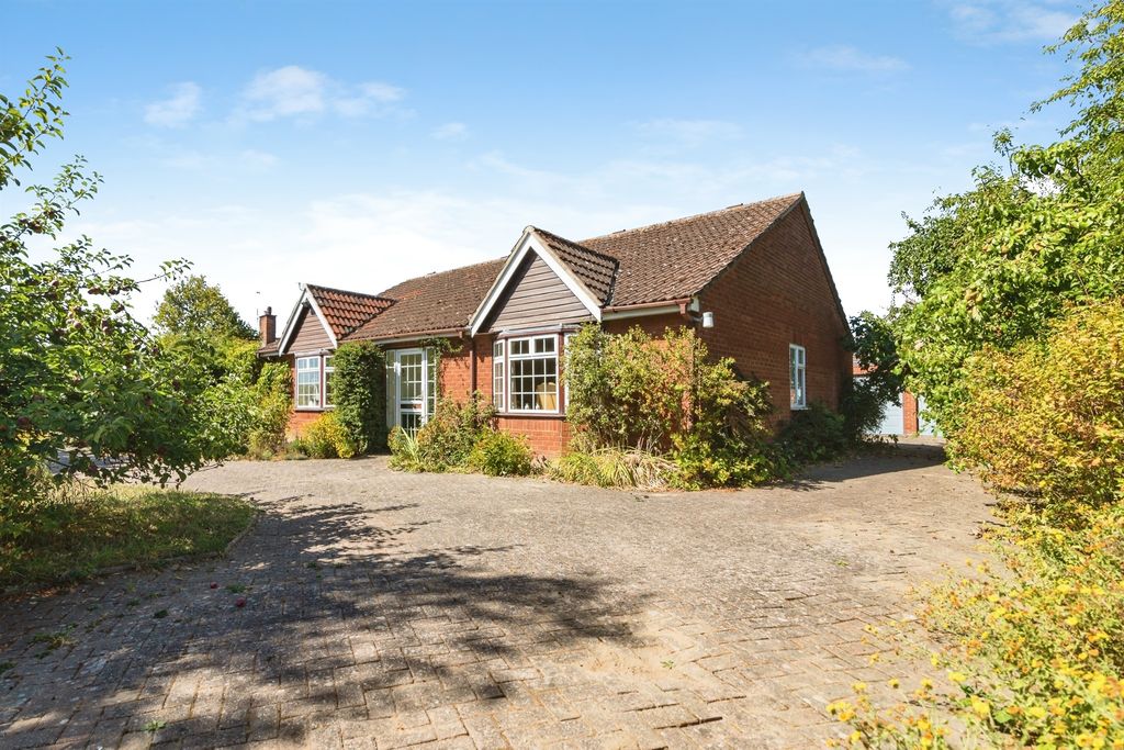 Property photo 1 of 18