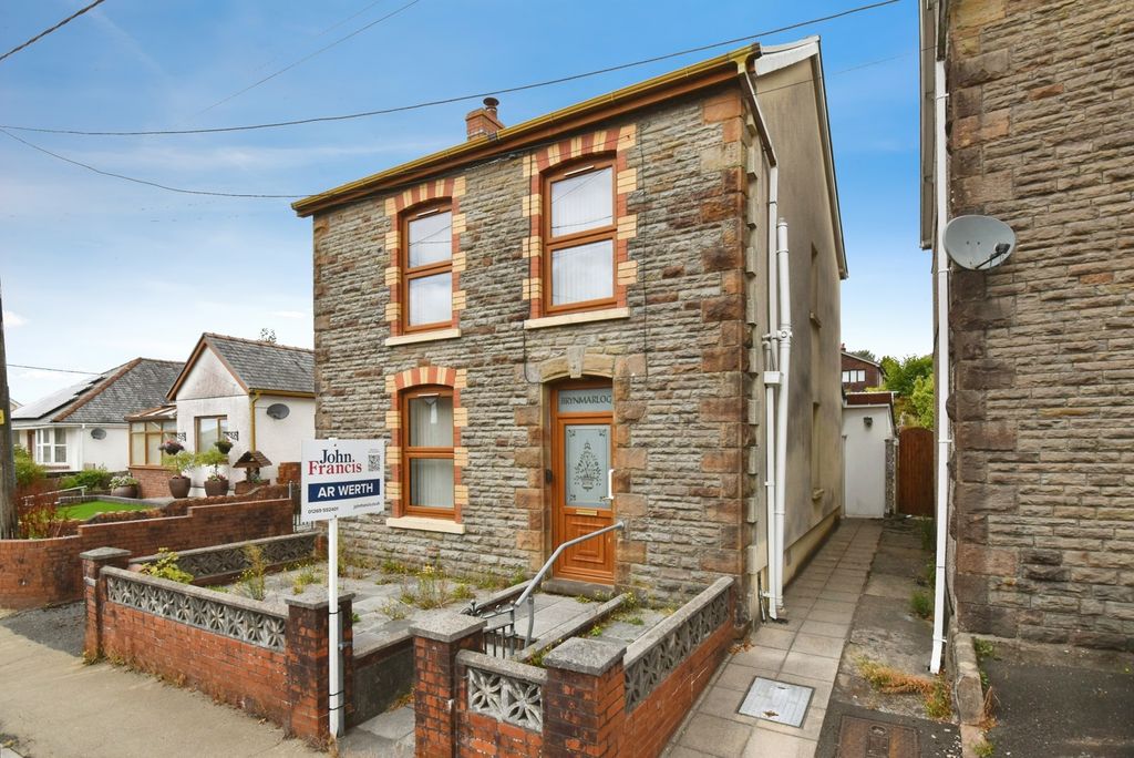 Property photo 1 of 20 Pbox-Img.Jpg