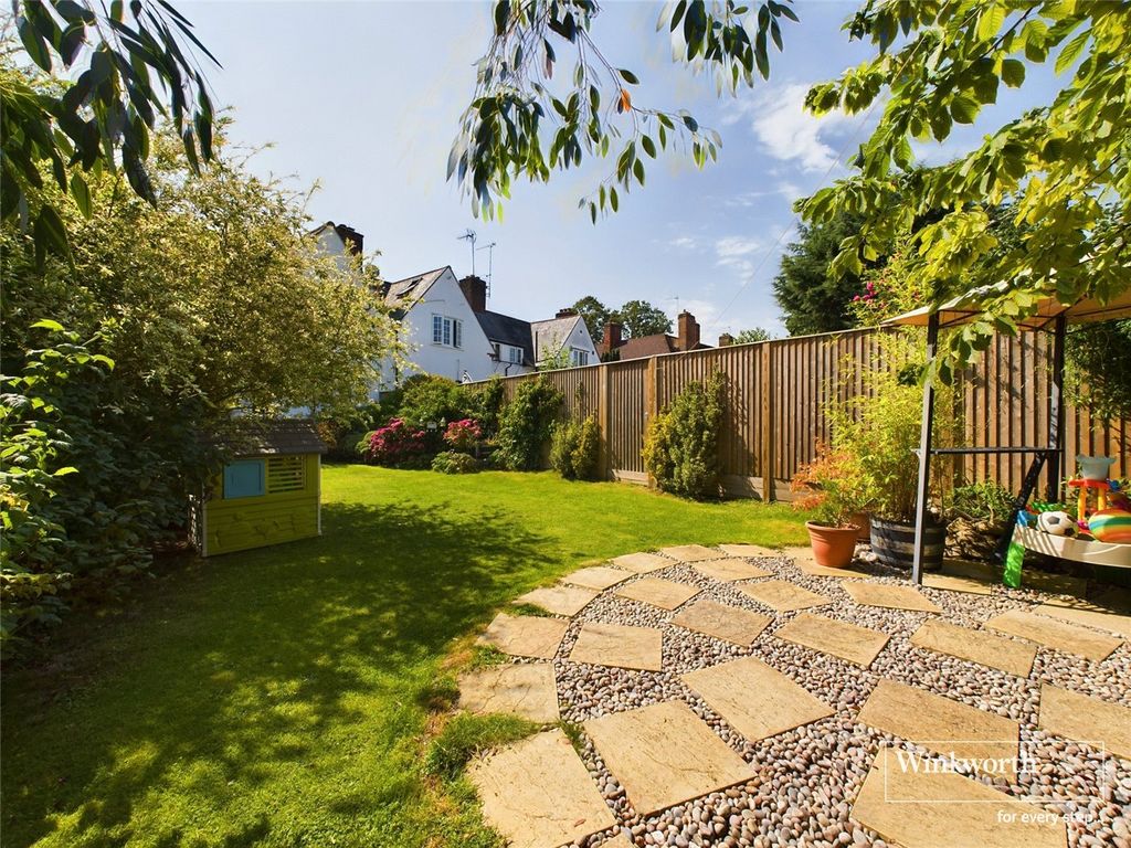 Property photo 3 of 9 Garden