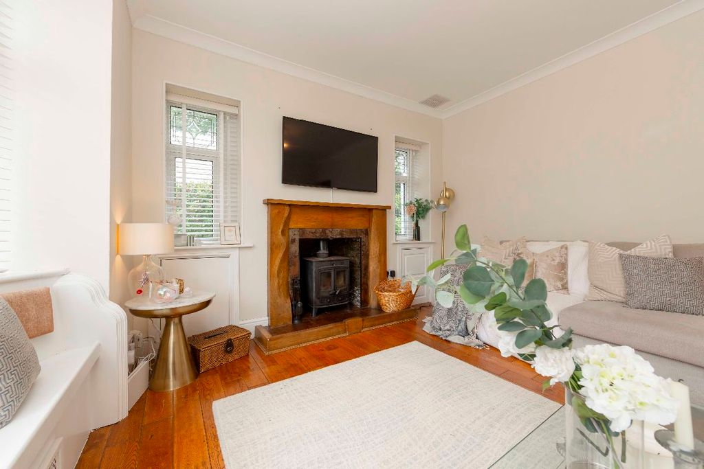 Property photo 1 of 51