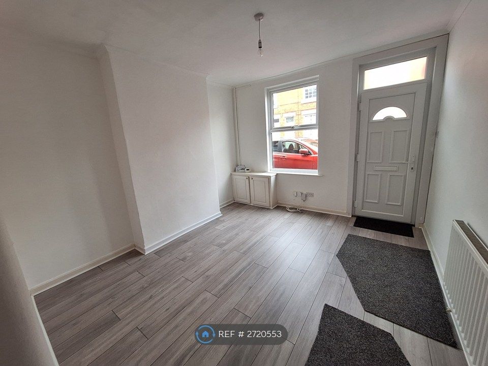 Property photo 2 of 10 Reception 1