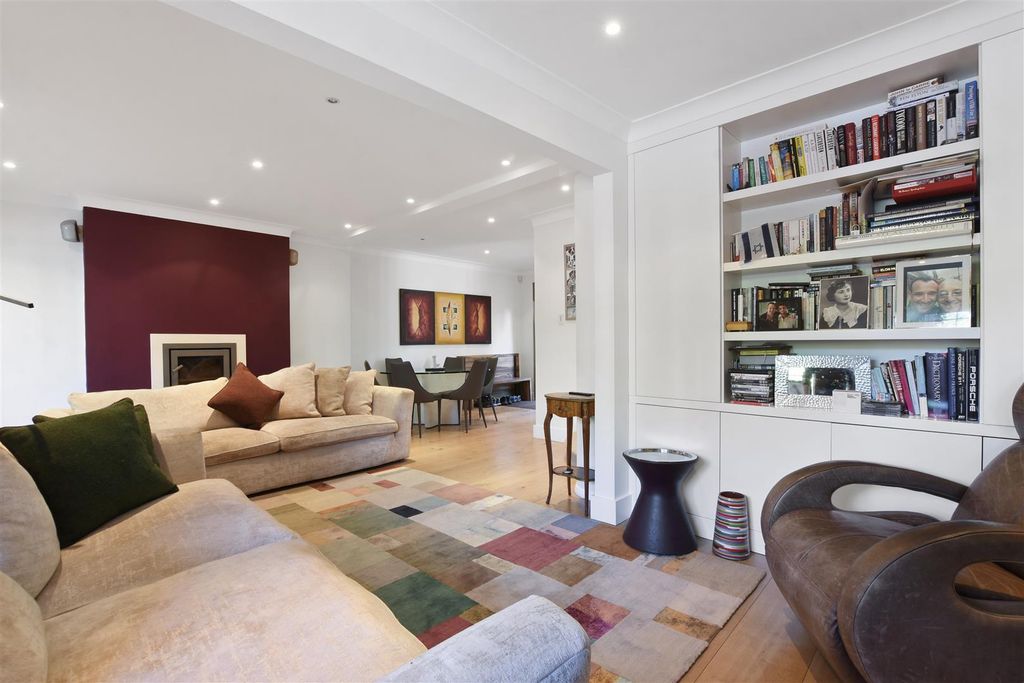 Property photo 3 of 16