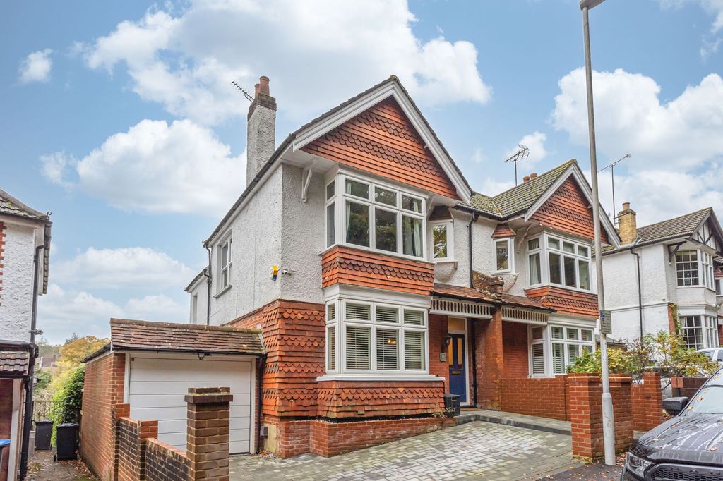 Property photo 1 of 35