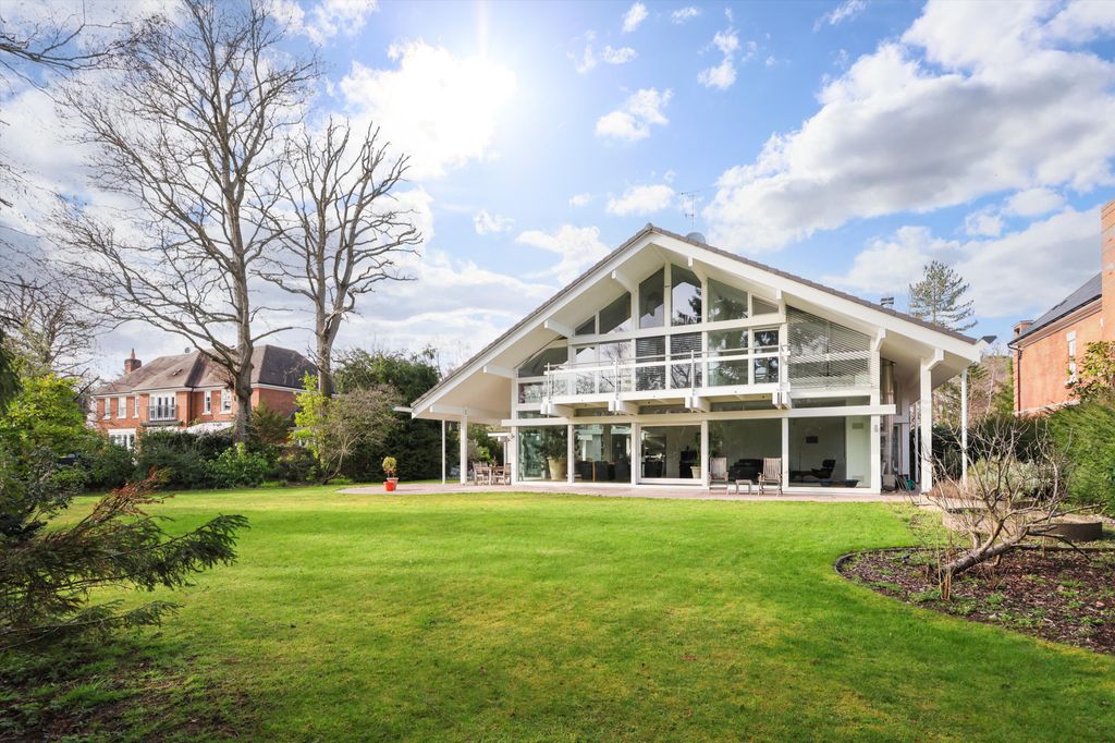 Property photo 1 of 26 Image