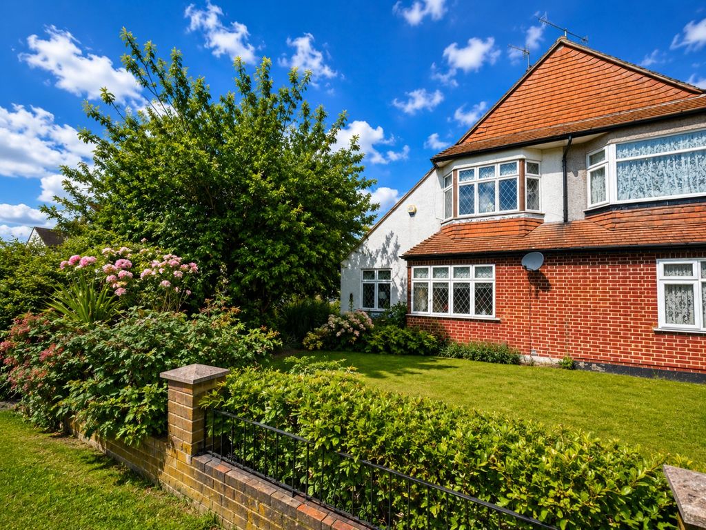 Property photo 1 of 17 5111780