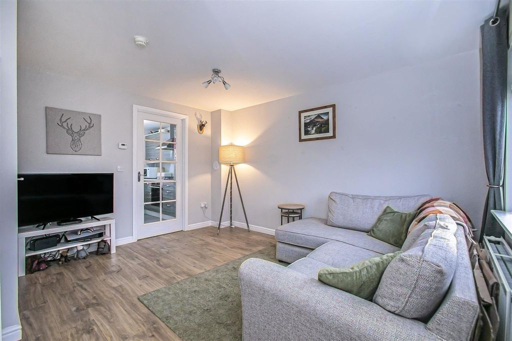 Property photo 3 of 33 Property Image 3