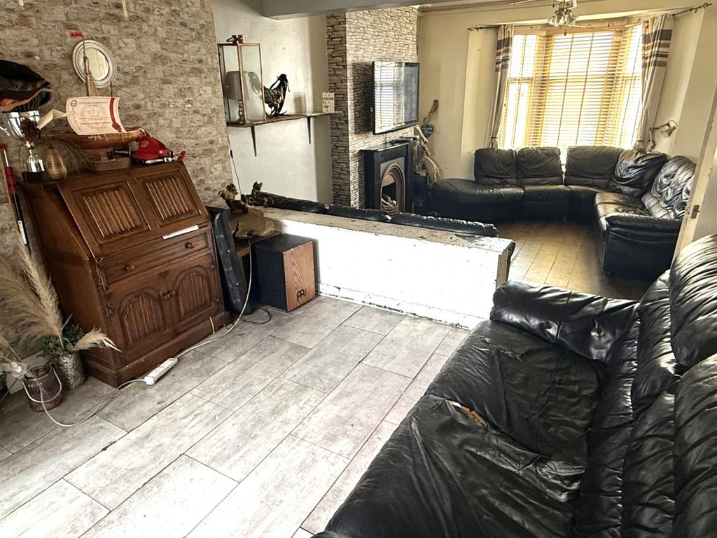 Property photo 3 of 4 Not Specified