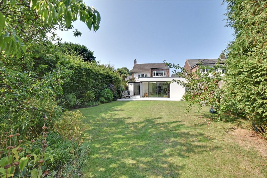 Property photo 2 of 23 Picture No. 41