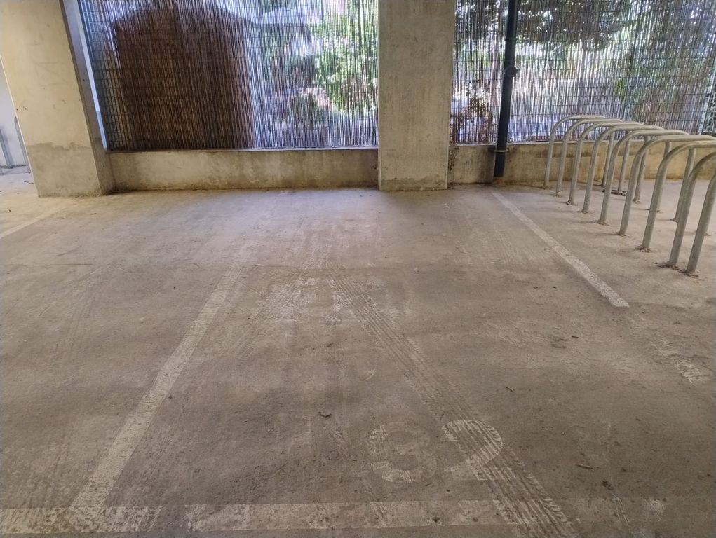 Property photo 1 of 2