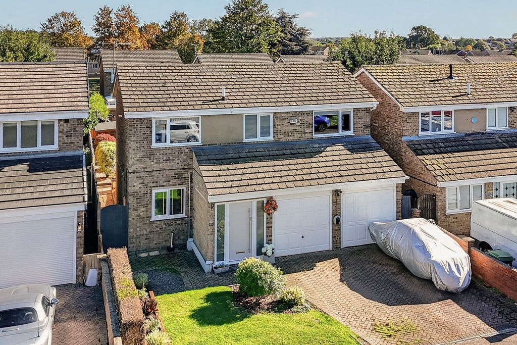 Property photo 1 of 46